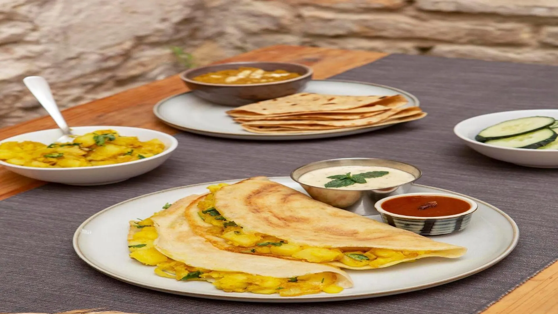 *** Hotel Fabhotel Maanvad Garh Udaipur India